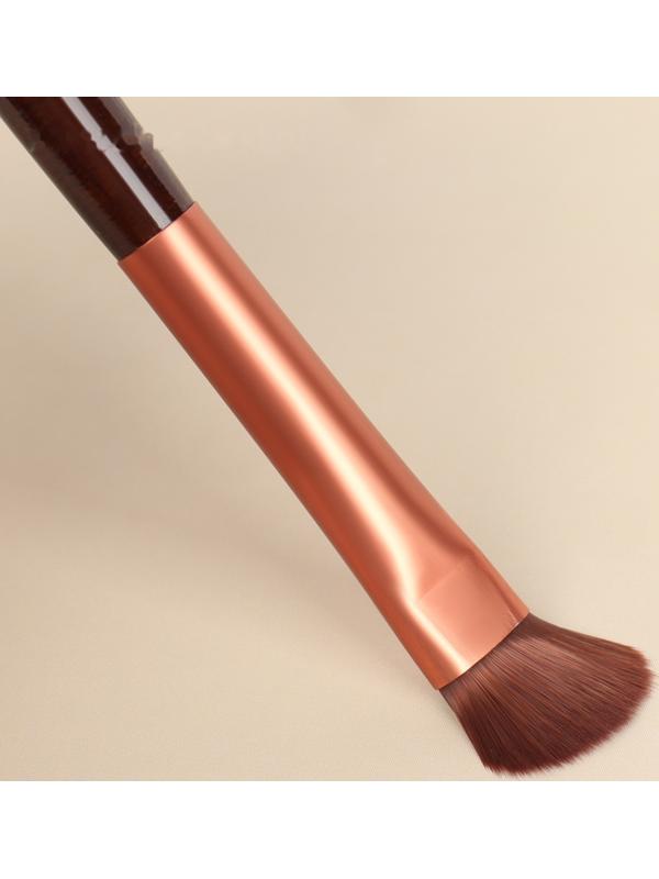 Набор кистей для макияжа «Рептилия», 7 предметов, чехол на кнопке, цвет чёрный