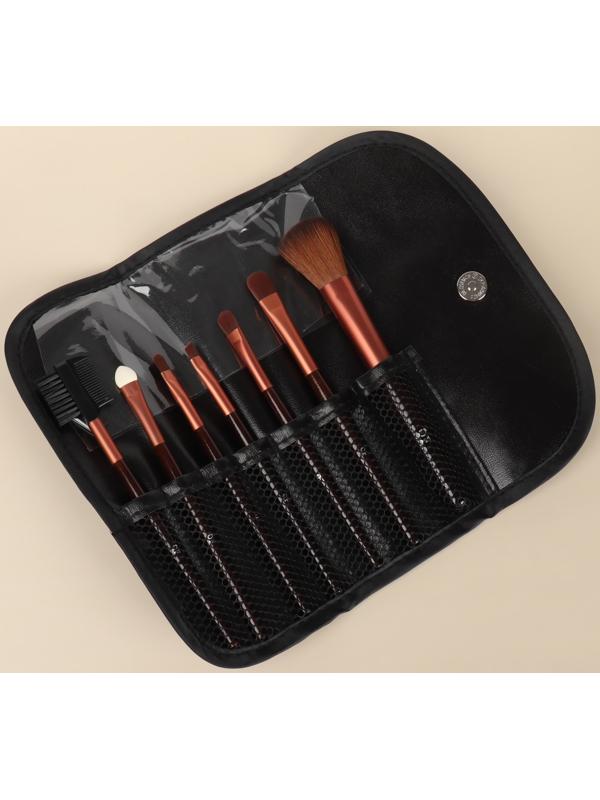 Набор кистей для макияжа «Рептилия», 7 предметов, чехол на кнопке, цвет чёрный