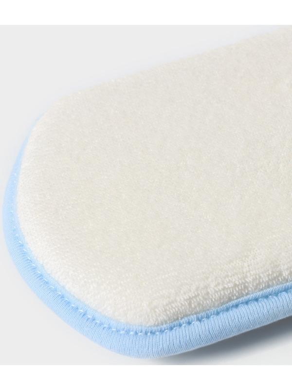 Мочалка для купания Доляна «Енот», 12×8 см, цвет голубой