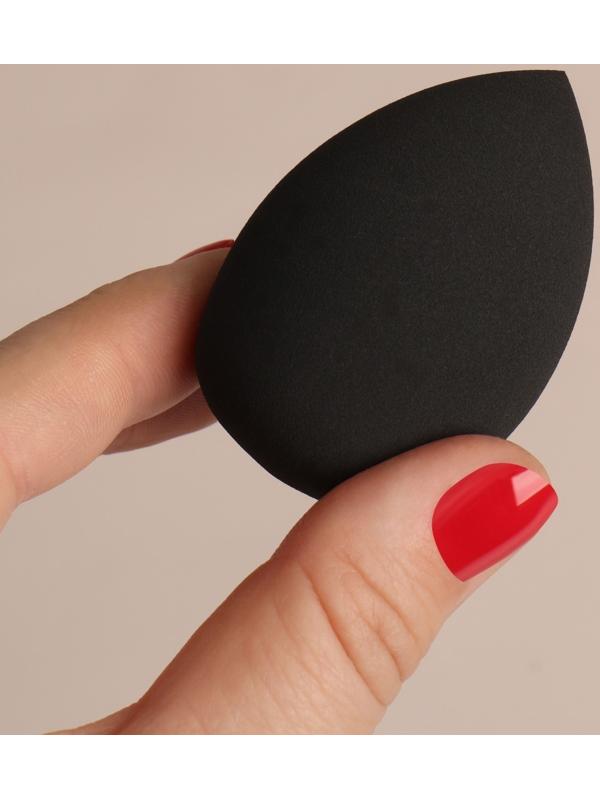 Спонж для макияжа «Капля», 6 × 4 см, увеличивается при намокании, цвет чёрный