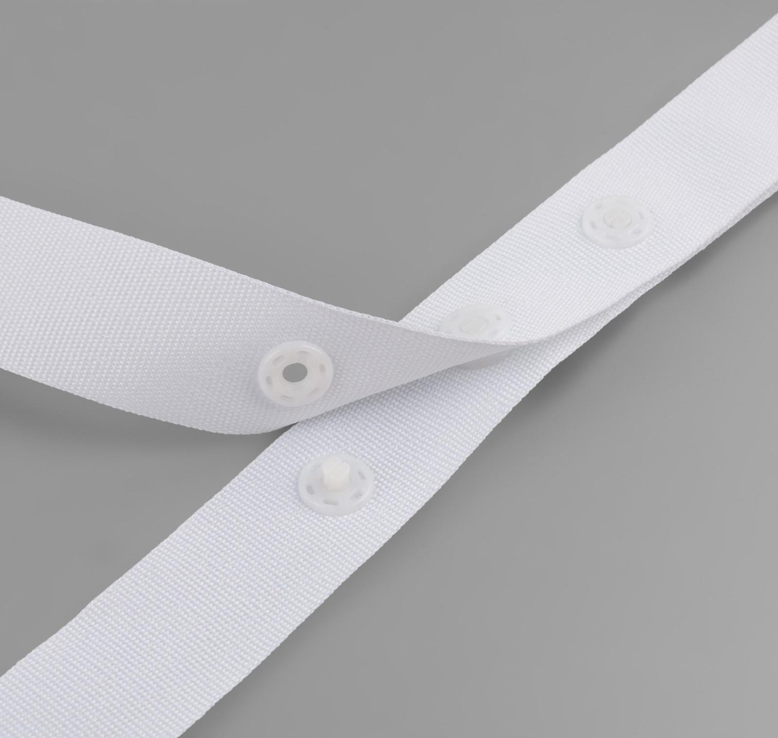 Тесьма с кнопками, 25-25-50 мм, 17 мм × 45 ± 1 м, цвет белый