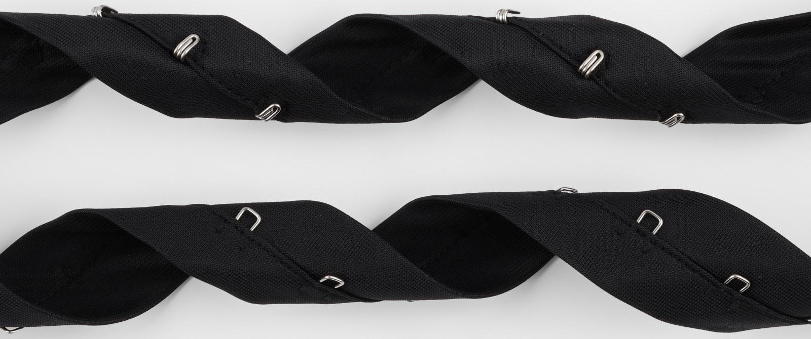 Тесьма с крючками, 27 мм × 45 ± 1 м, цвет чёрный