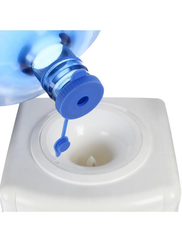 Пробка под кулерную бутыль, с отверстием под шланг, d = 1 см, 12,5 л, 19 л