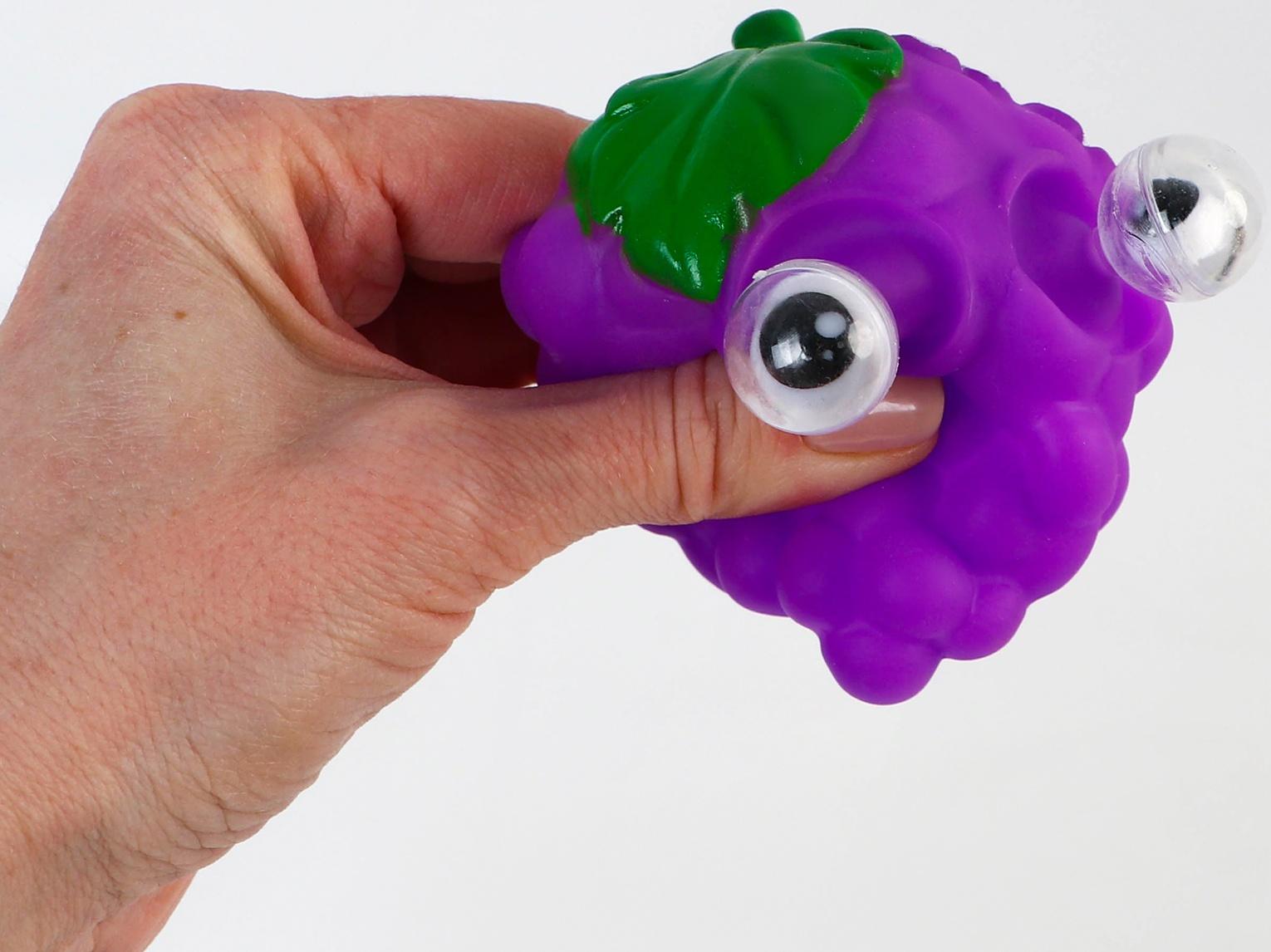 Мялка «Виноград», выпучивает глаза