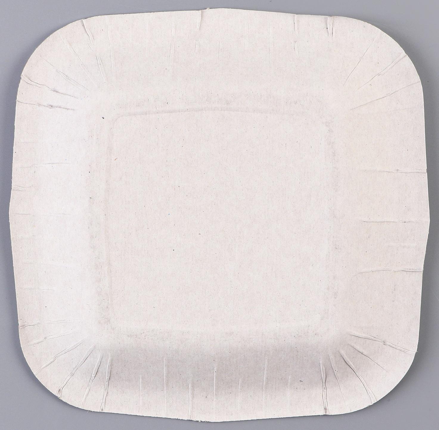 Тарелка бумажная квадратная 