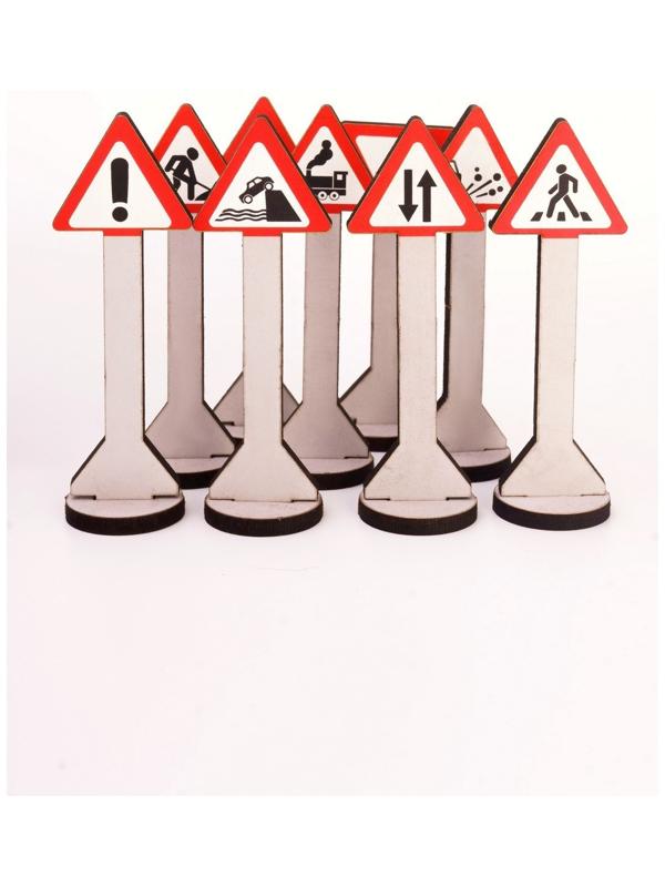 Игровой набор набор «Дорожные знаки» (24 знака, инспектор ГИБДД, светофор)