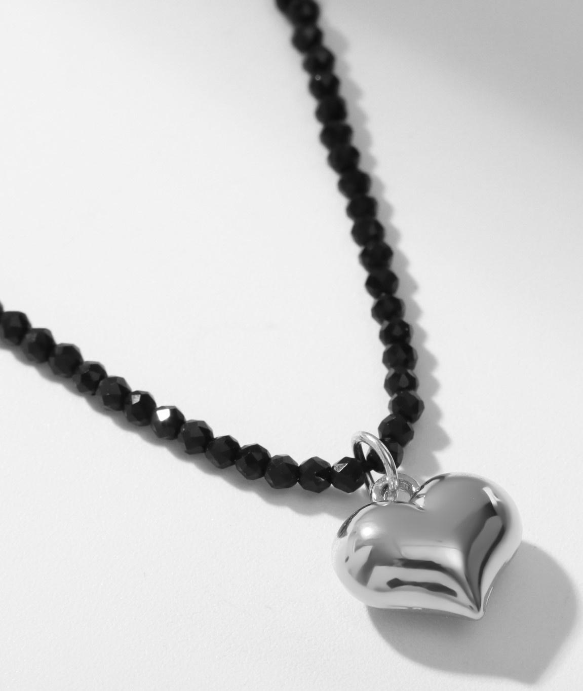 Кулон на декоративной основе 