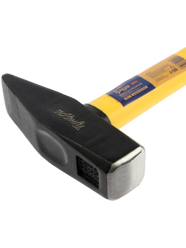 Молоток слесарный ТУНДРА ПРОФИ, квадратный боек, фиберглассовая 3К рукоятка, 800 г