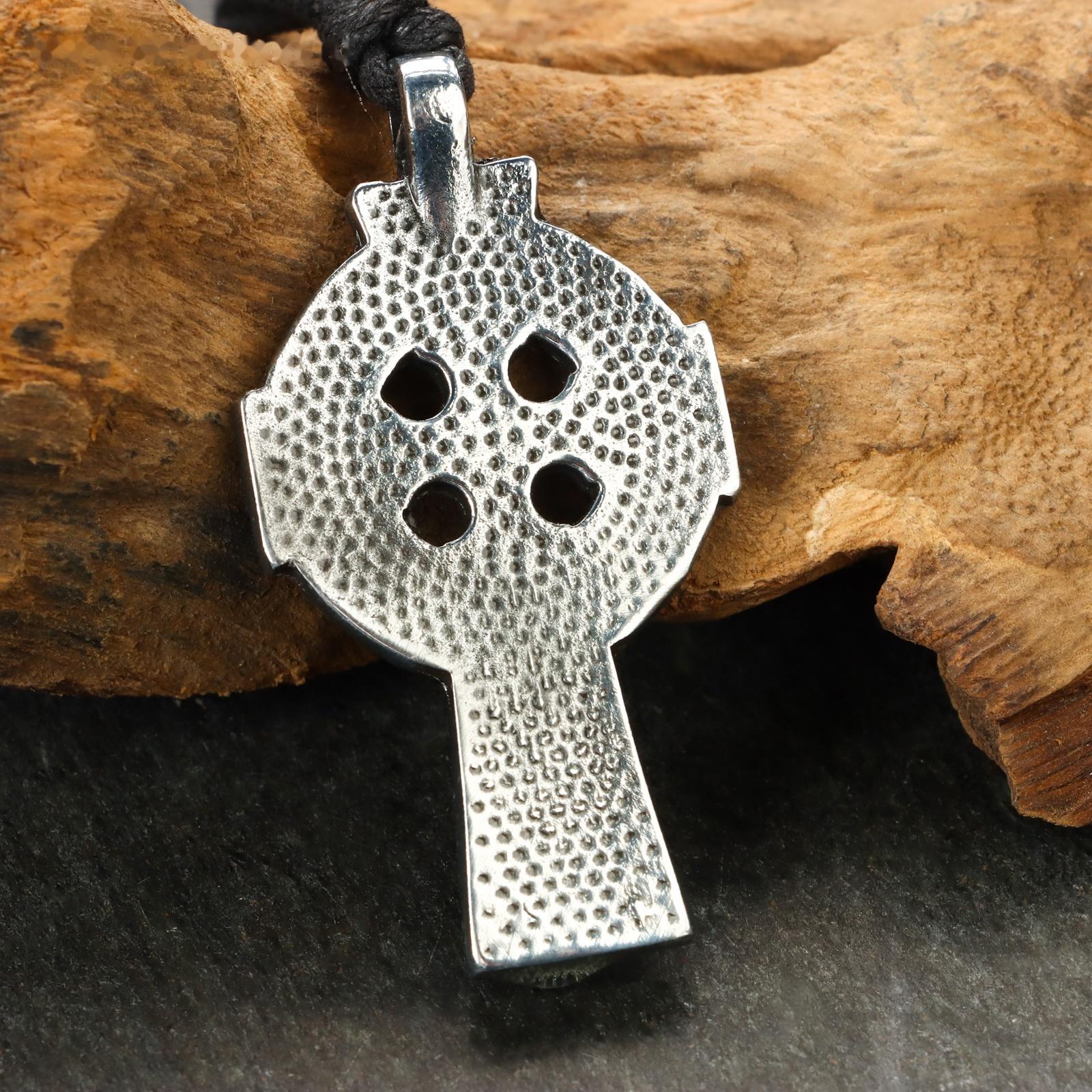 Амулет защитный 