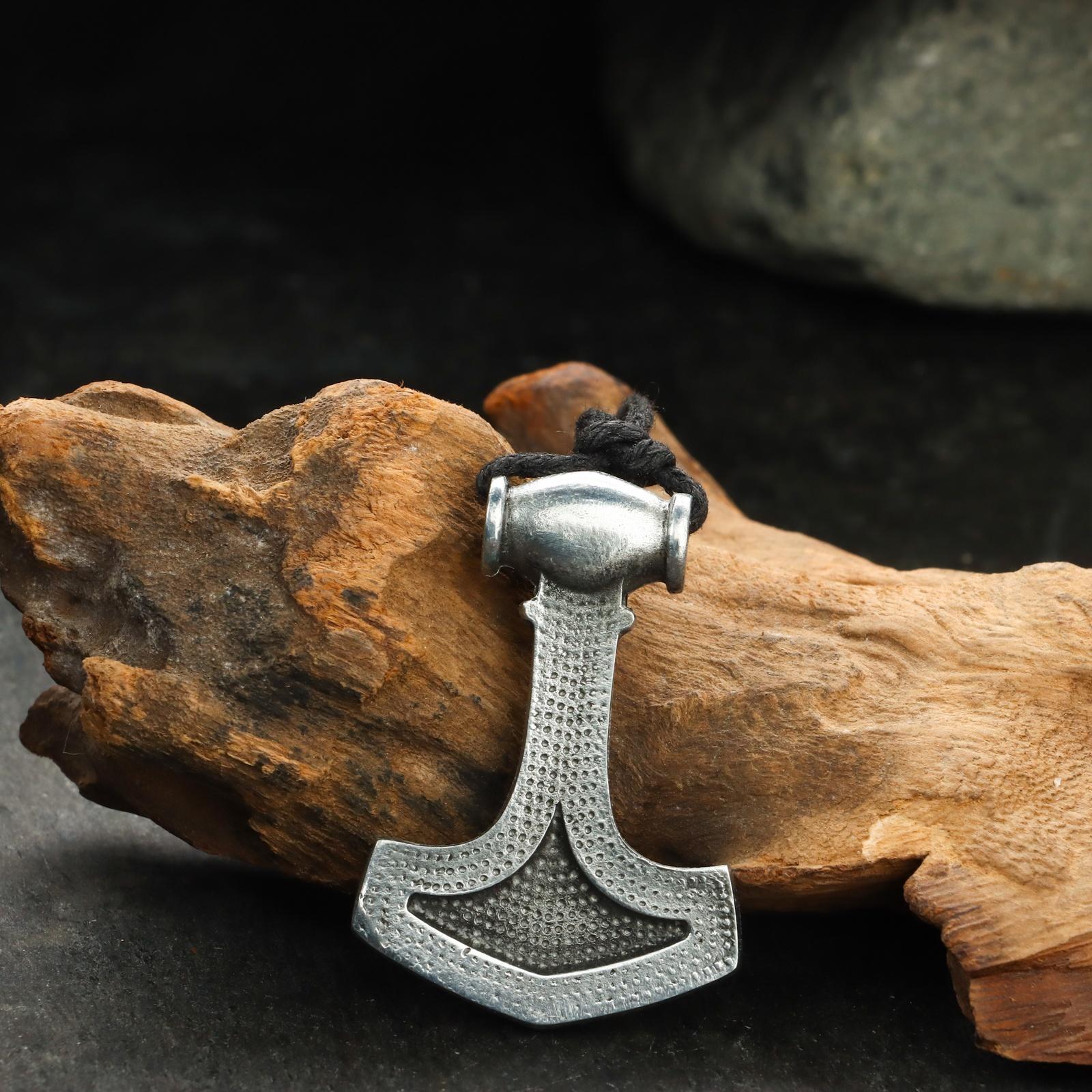 Амулет защитный 