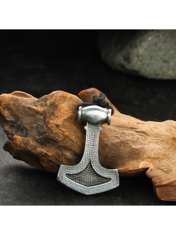 Амулет защитный 