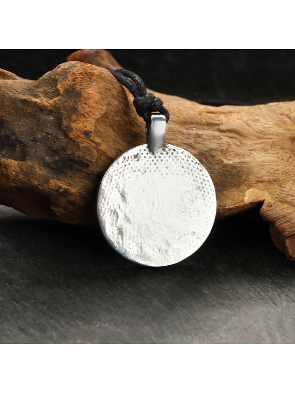 Амулет защитный 