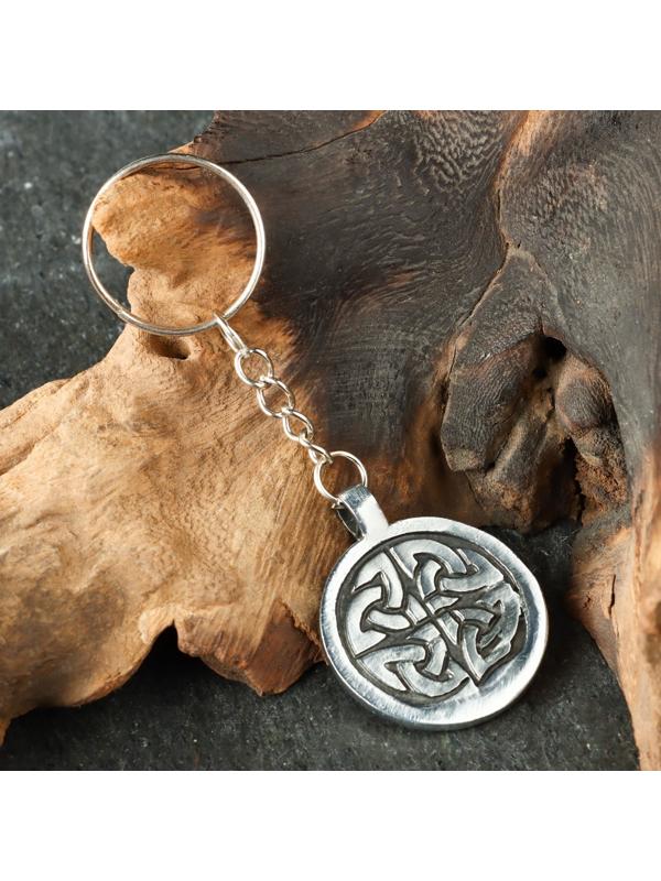 Амулет защитный 