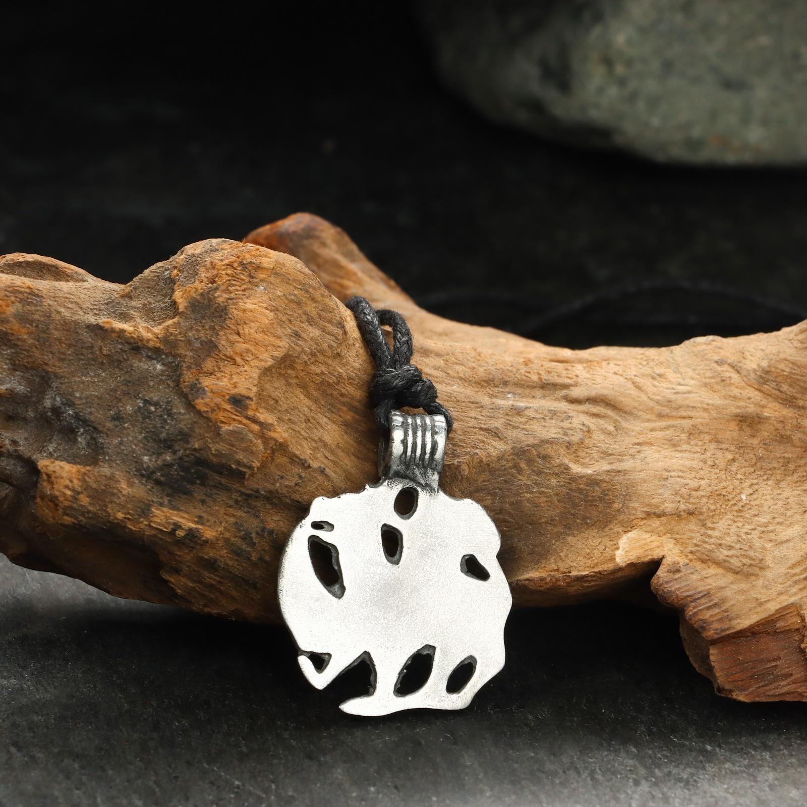 Амулет защитный №22 «Семаргл-Огнебог», 25х27мм, металлический