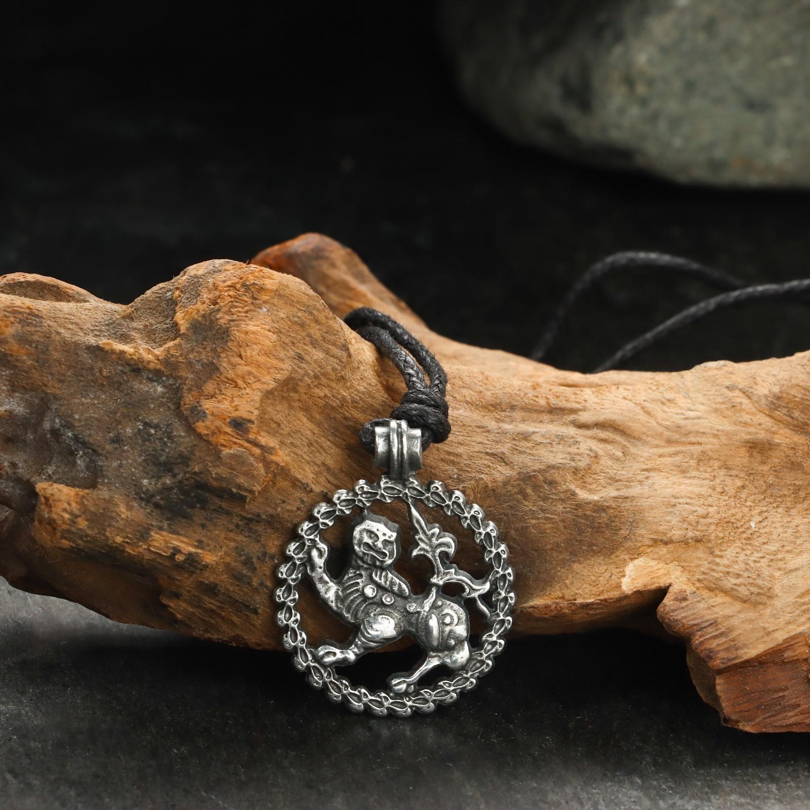 Амулет защитный №23 «Царь-Лев», 25х25мм, металлический