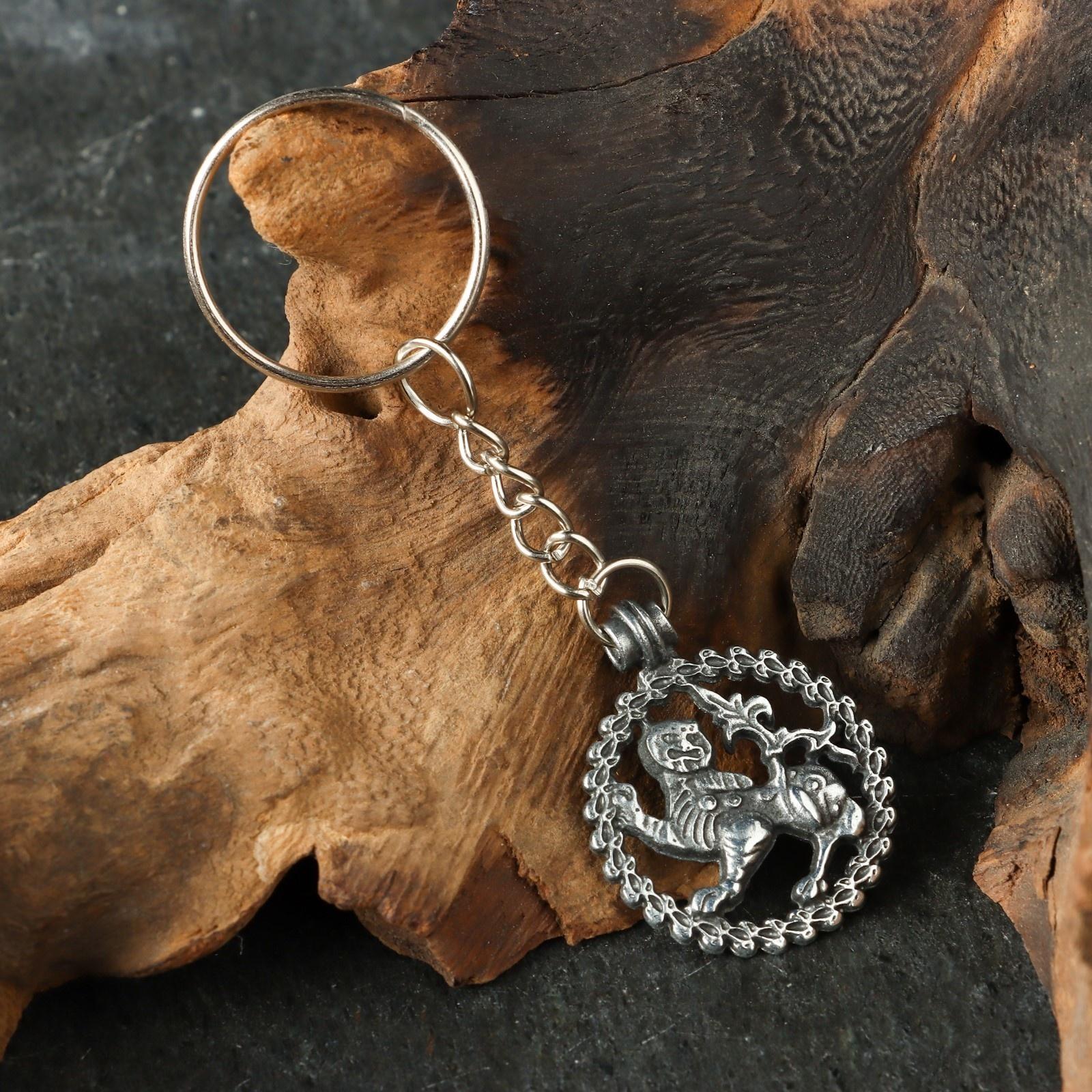 Амулет защитный №23 «Царь-Лев», 25х25мм, металлический