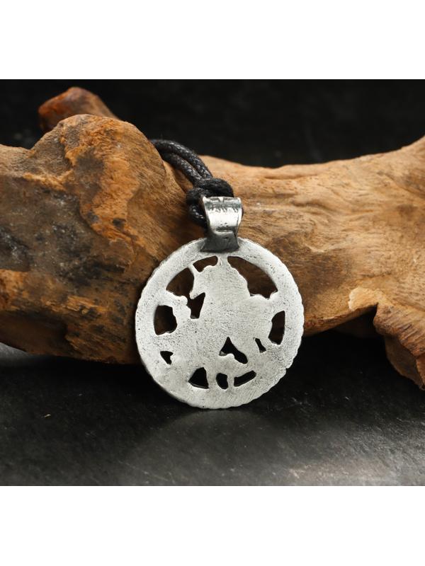 Амулет защитный №9 «Индрик-зверь», 28х28мм, металлический