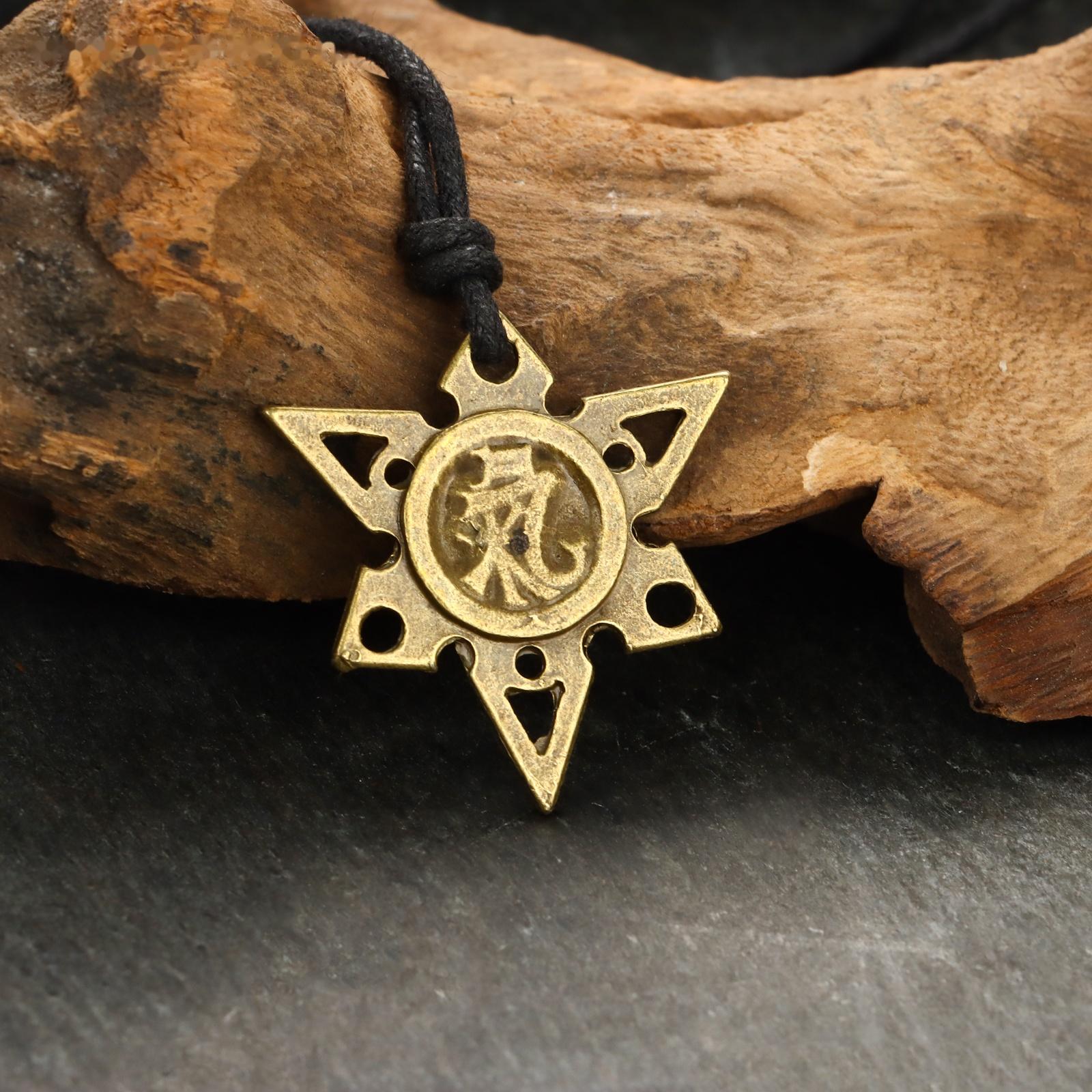 Амулет защитный 