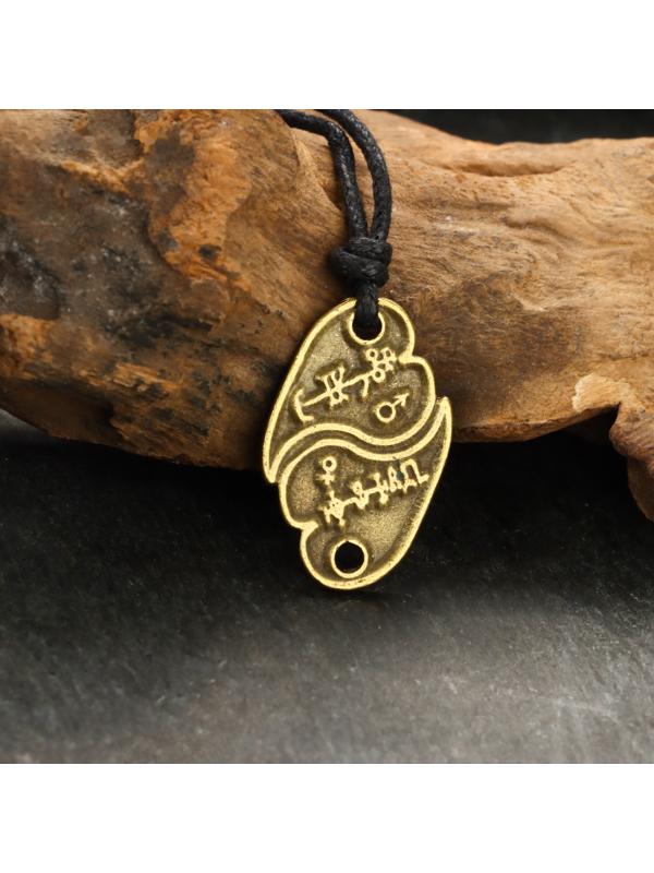 Амулет защитный 