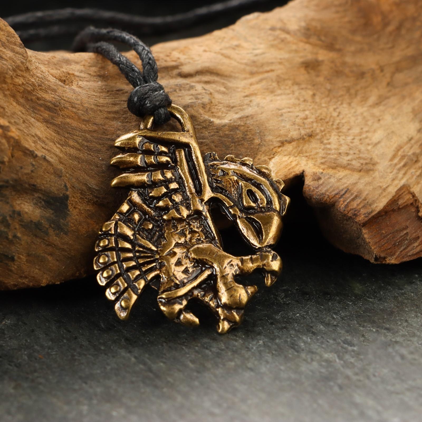 Амулет защитный 