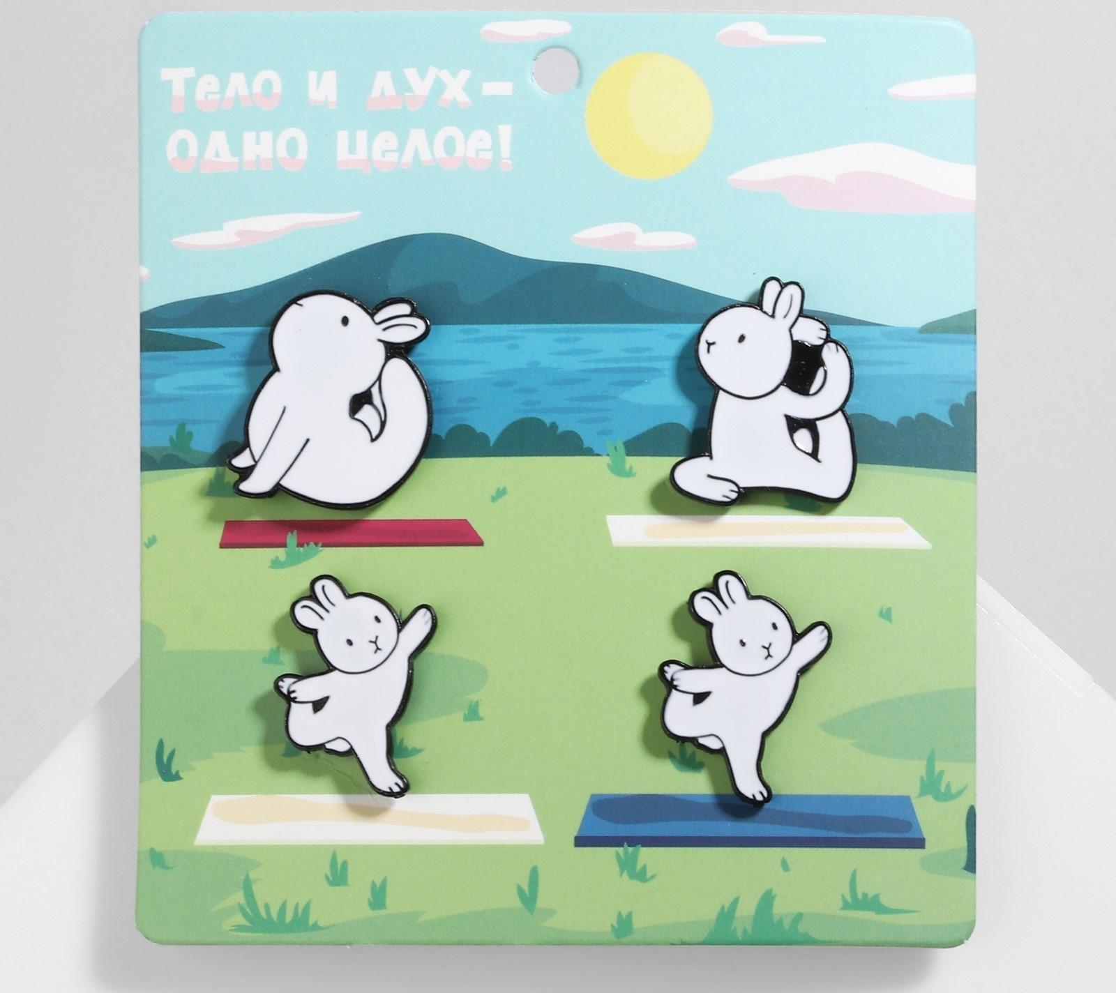 Набор значков (4шт) 