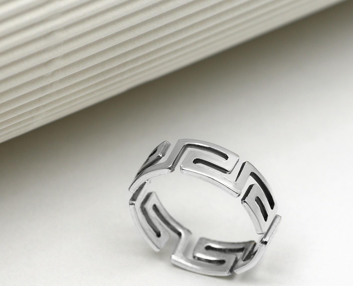 Набор кольцо и подвеска проекцией 