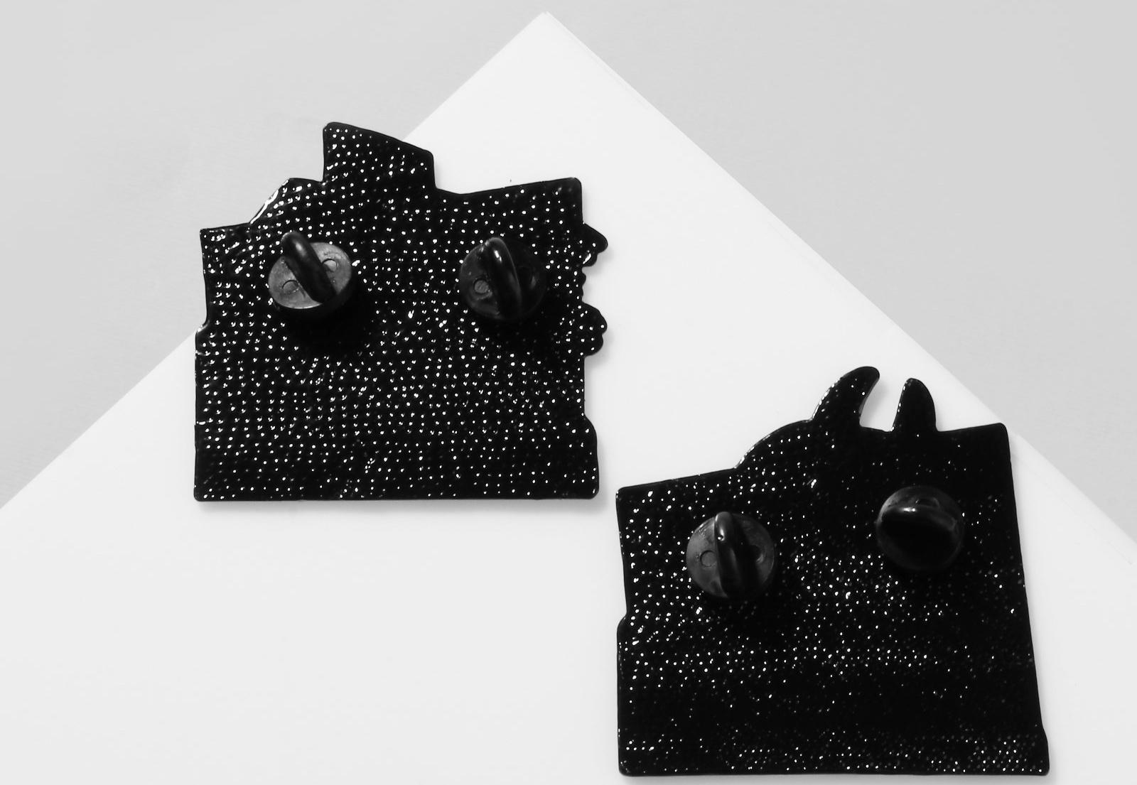 Набор значков (2шт) 