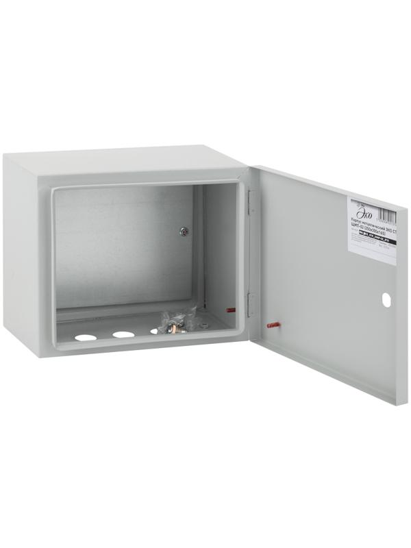 Щит с монтажной панелью ЩМП-02 ЭРА Simple (250х300х175) IP31 Б0041653