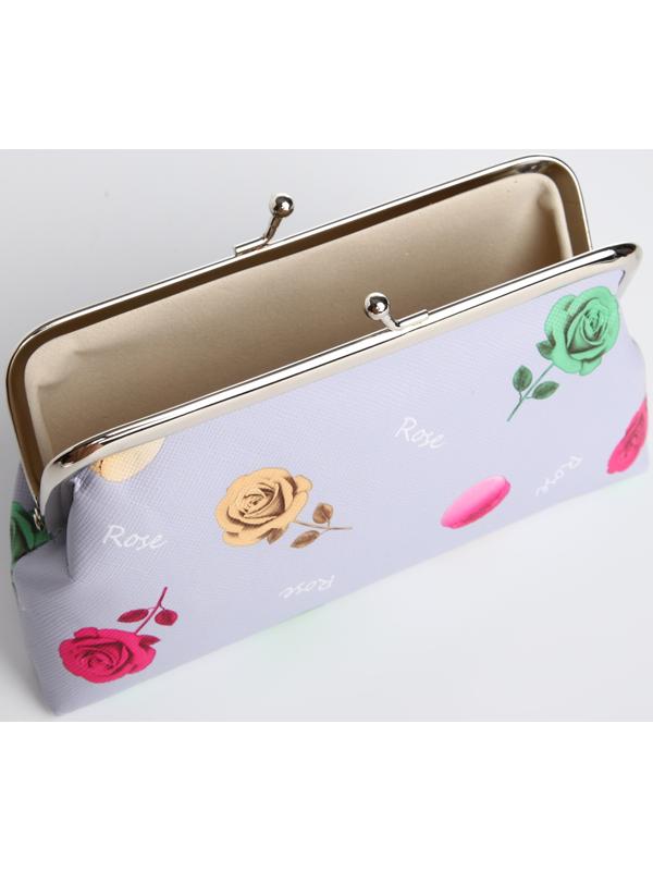 Косметичка на фермуаре, цвет серый