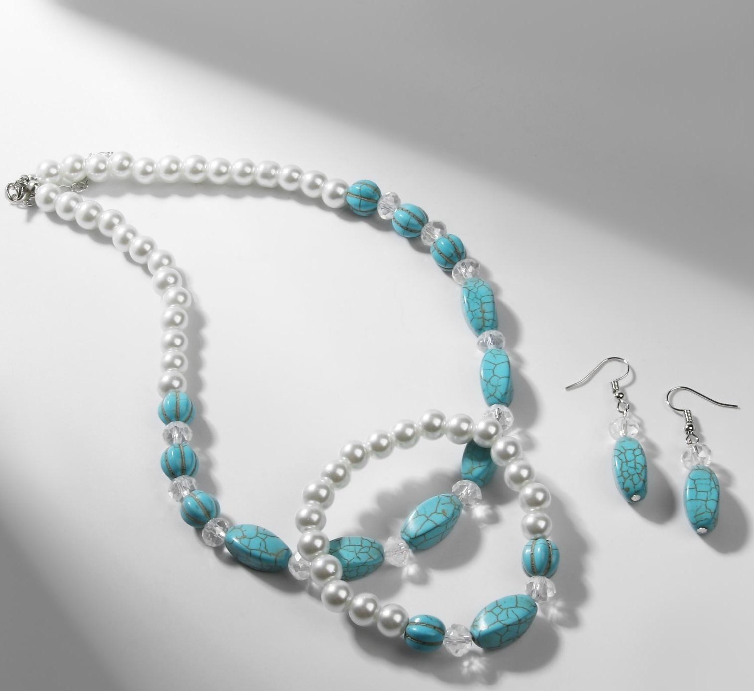 Набор 3 предмета: серьги, бусы, браслет 