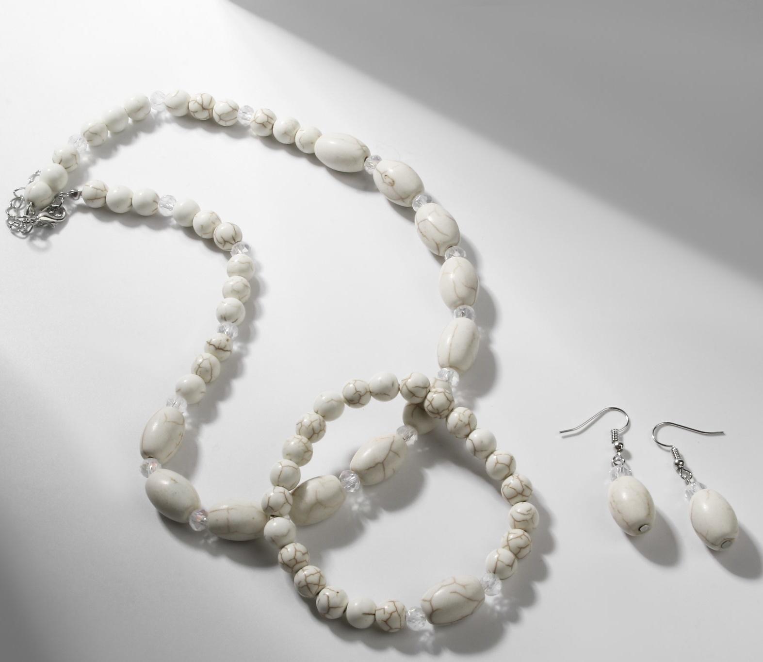 Набор 3 предмета: серьги, бусы, браслет 