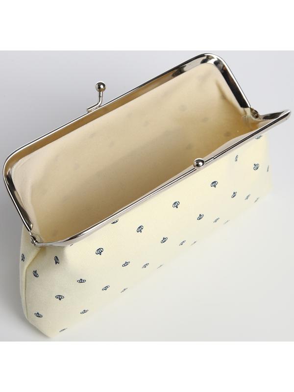 Косметичка на фермуаре, цвет бежевый