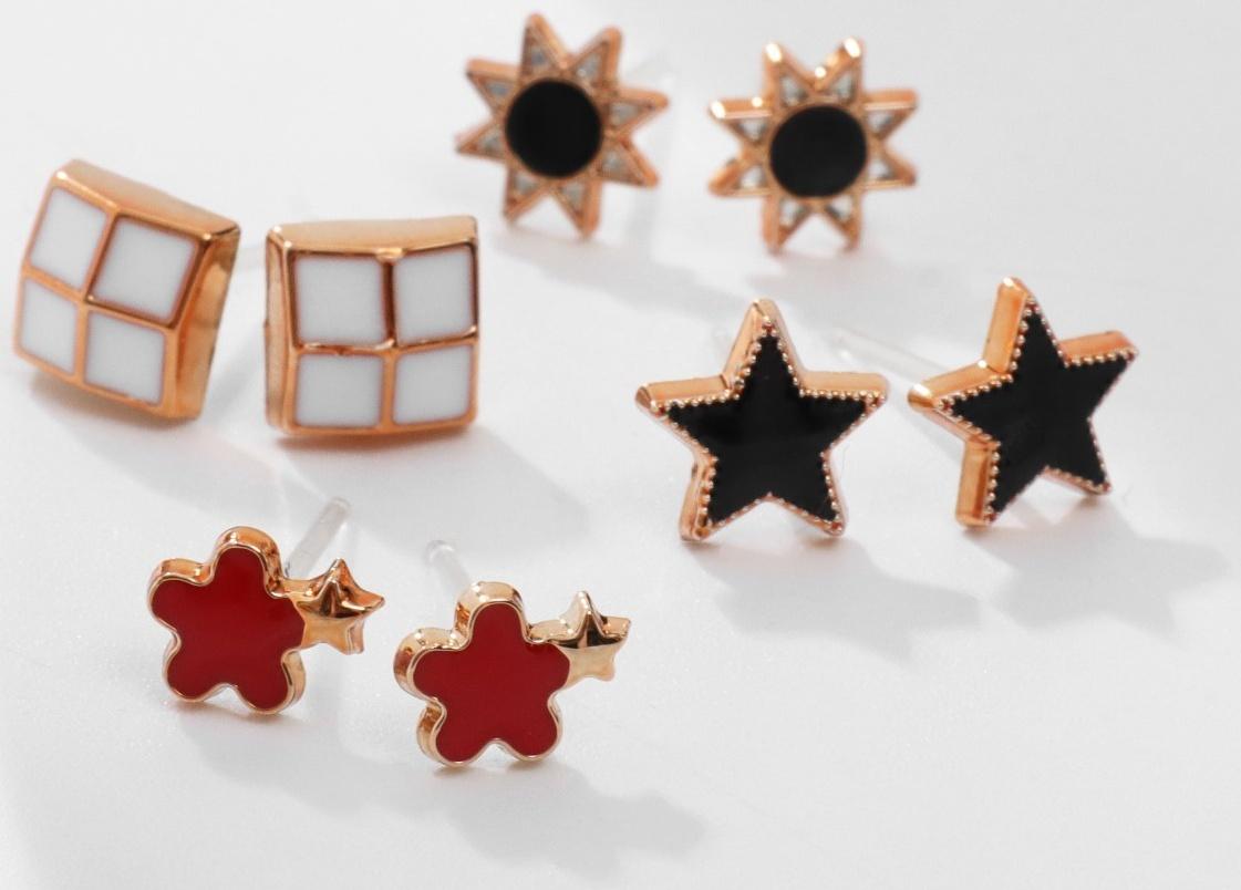 Пусеты в коробке 36 пар 