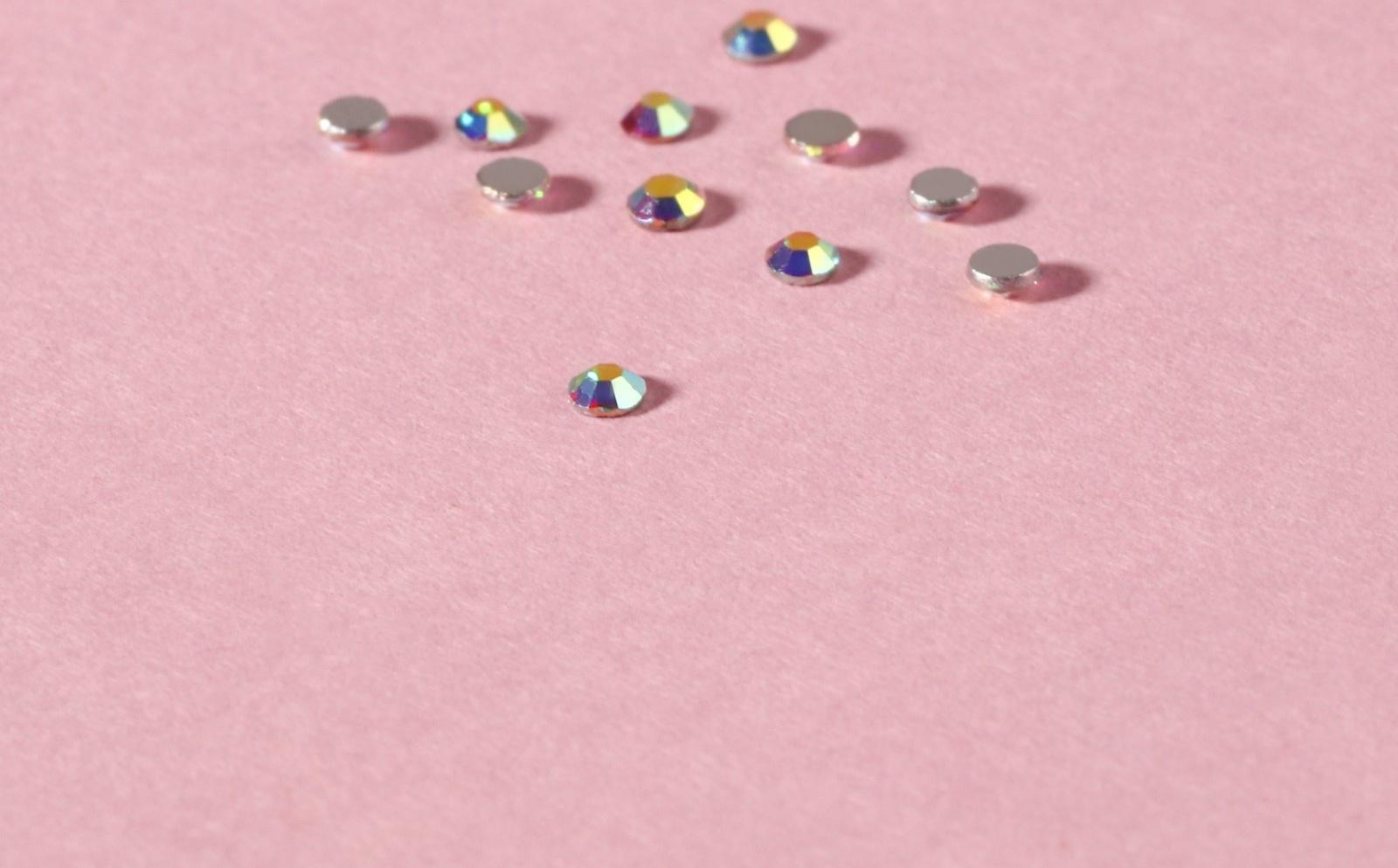 Стразы «Усечённый конус», с голографией, стеклянные, d = 1,4 мм, 100 шт, цвет серебряный