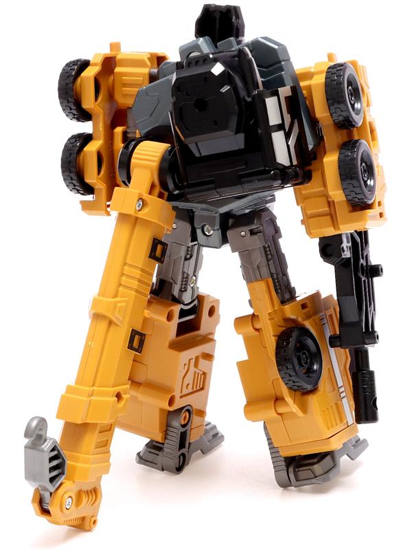 Робот «Автокран», трансформируется, собирается в 1 робота из 7 машин