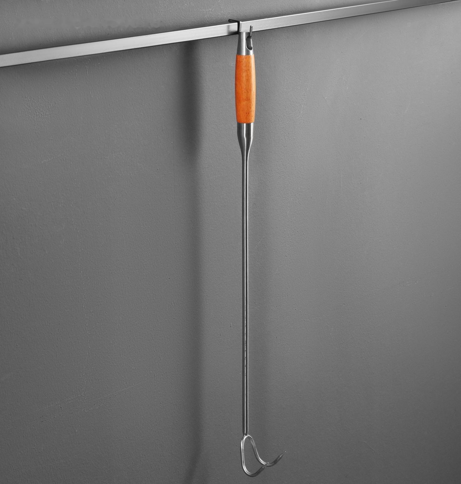 Крюк для мяса универсальный двойной, 62см, с деревянной ручкой