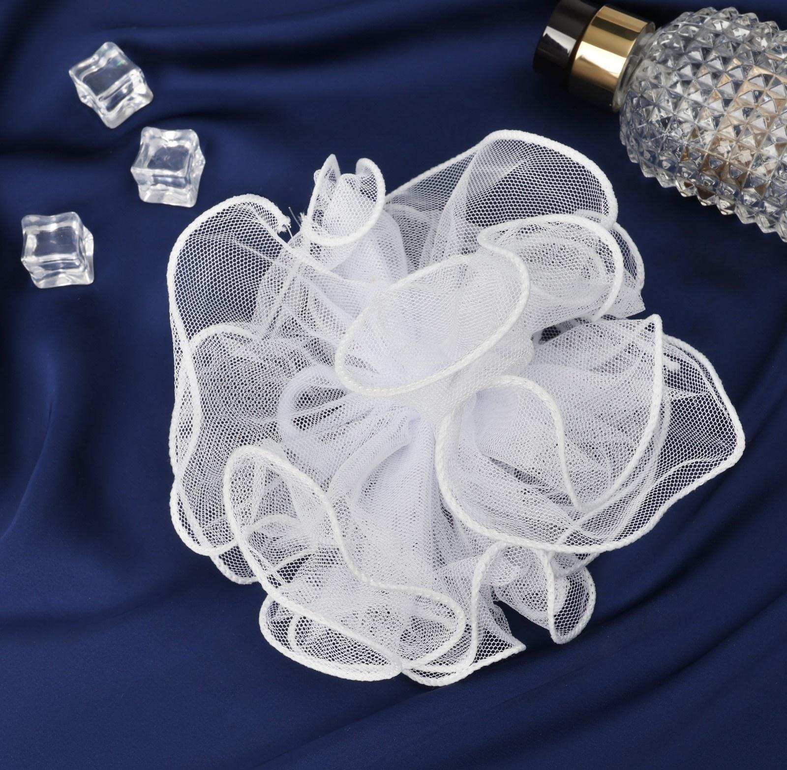 Резинка для волос бант 