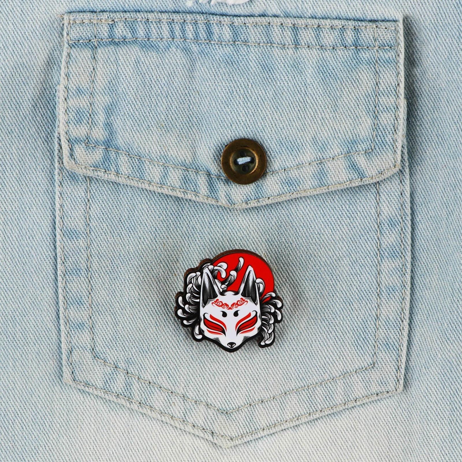 Значок с наклейками