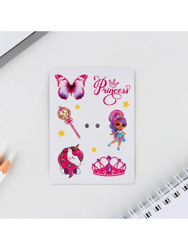 Значок с наклейками