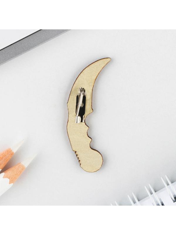 Значок с наклейками