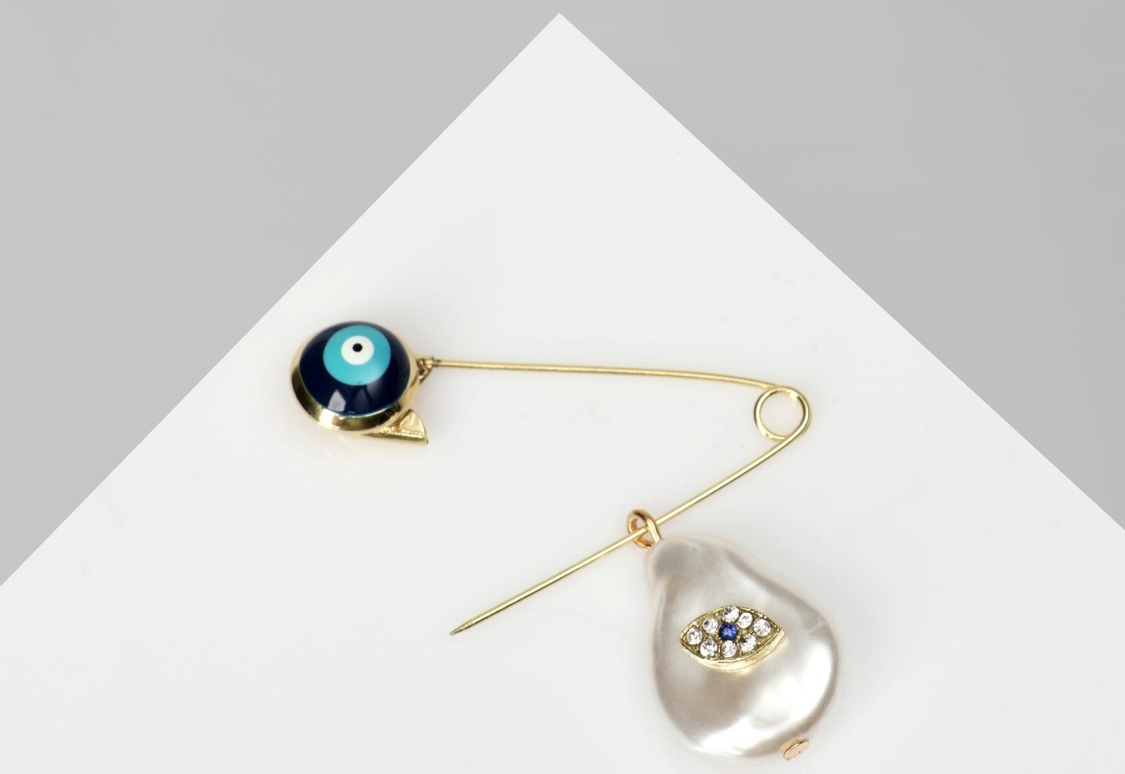 Булавка-оберег 