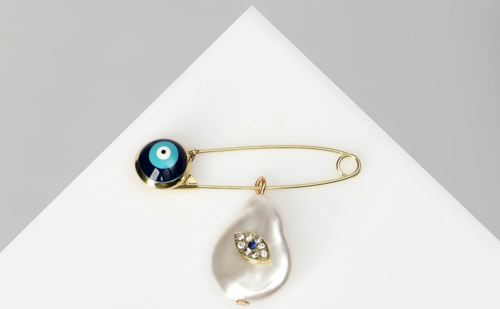 Булавка-оберег 