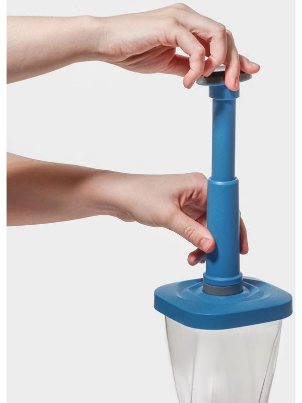 Набор банок для продуктов с вакуумом Доляна, 3 шт, 380 мл, 750 мл,1300 мл, насос, цвет голубой