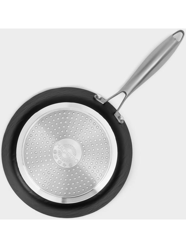 Сковорода Magistro Rock Stone, d=22 см, h=4,3 см, антипригарное покрытие, индукция, цвет чёрный