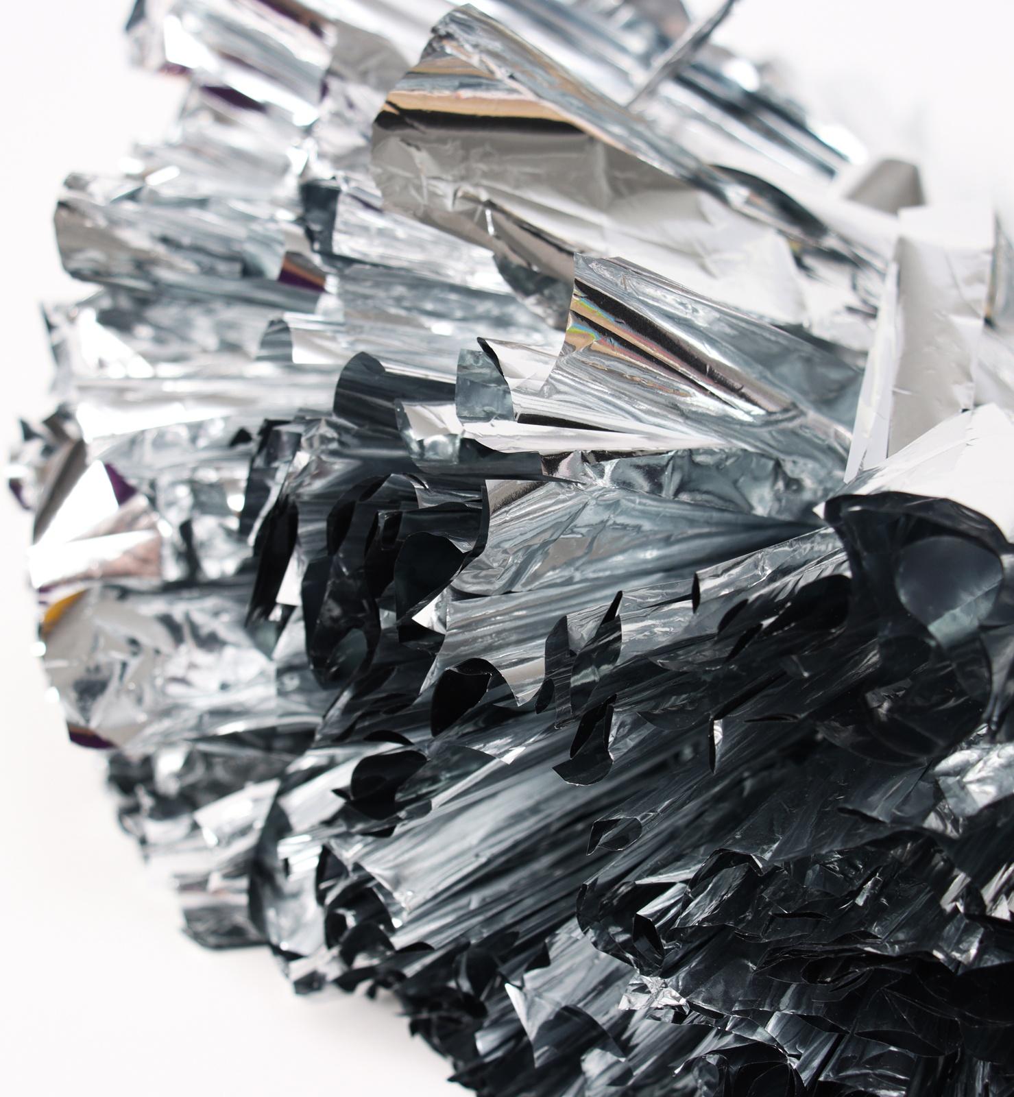 Помпон, цвет серебряный