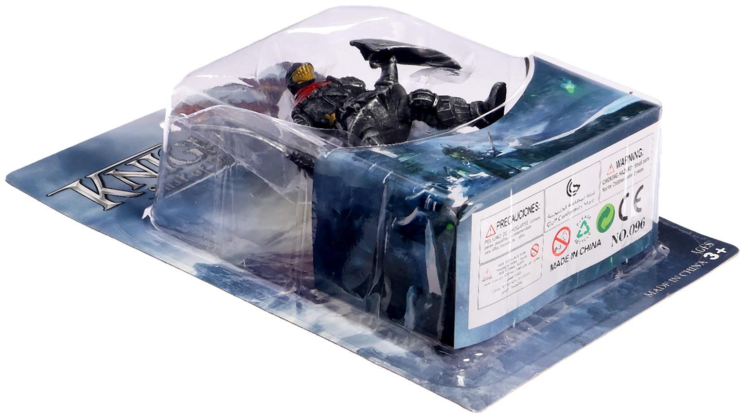 Фигурка рыцаря 