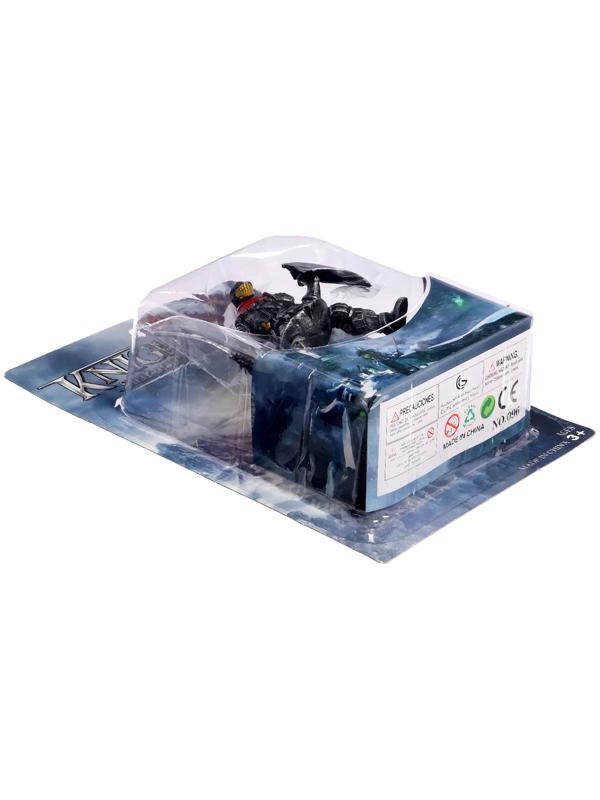 Фигурка рыцаря 