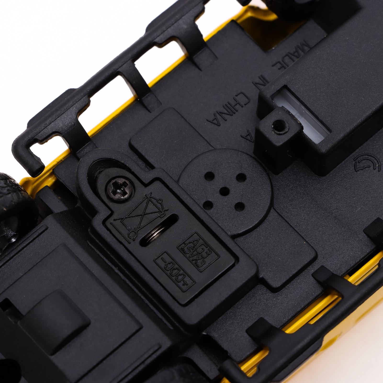 Машина металлическая 