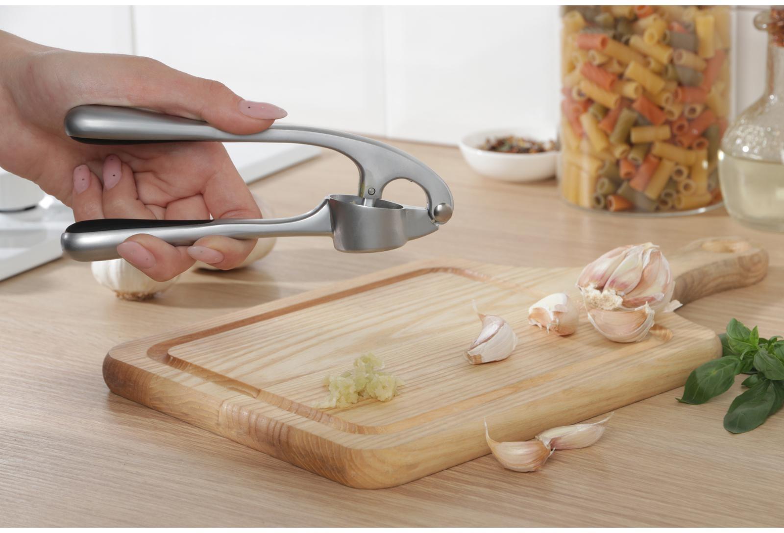 Пресс для чеснока Доляна «Идея», 16,5 см