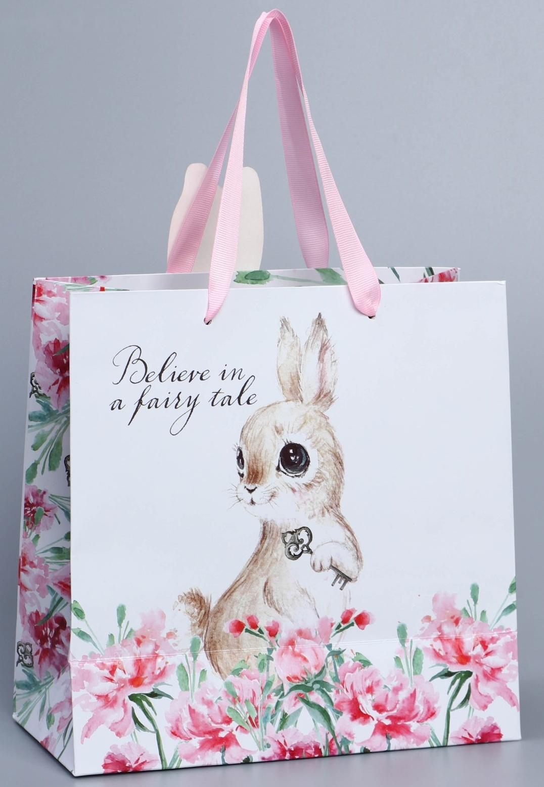 Пакет подарочный «Кролик», 22 × 22 × 10 см